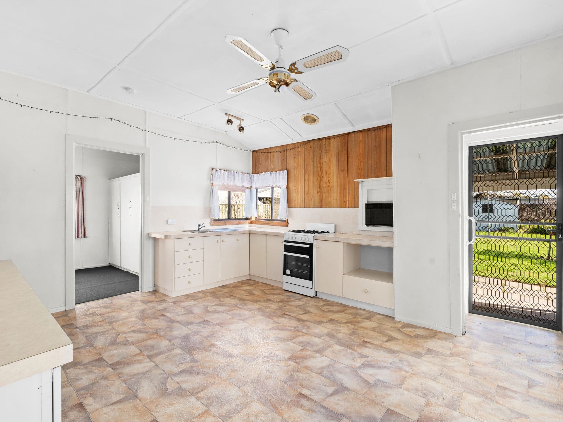 59 Faithfull Street, Benalla VIC 3672, Benalla - Thumbnail 7
