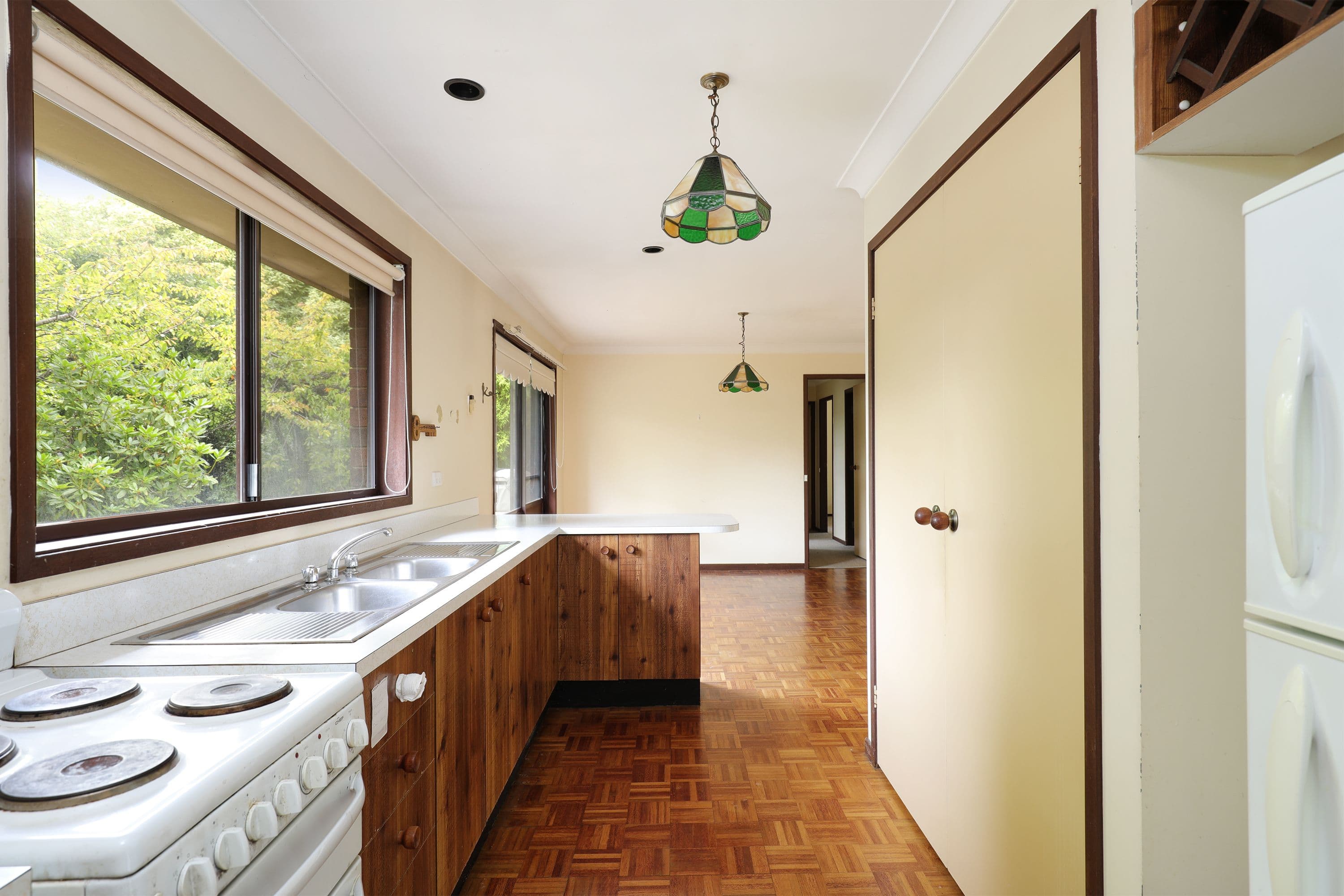 10 Dunvegan Place, Carindale - Thumbnail 6