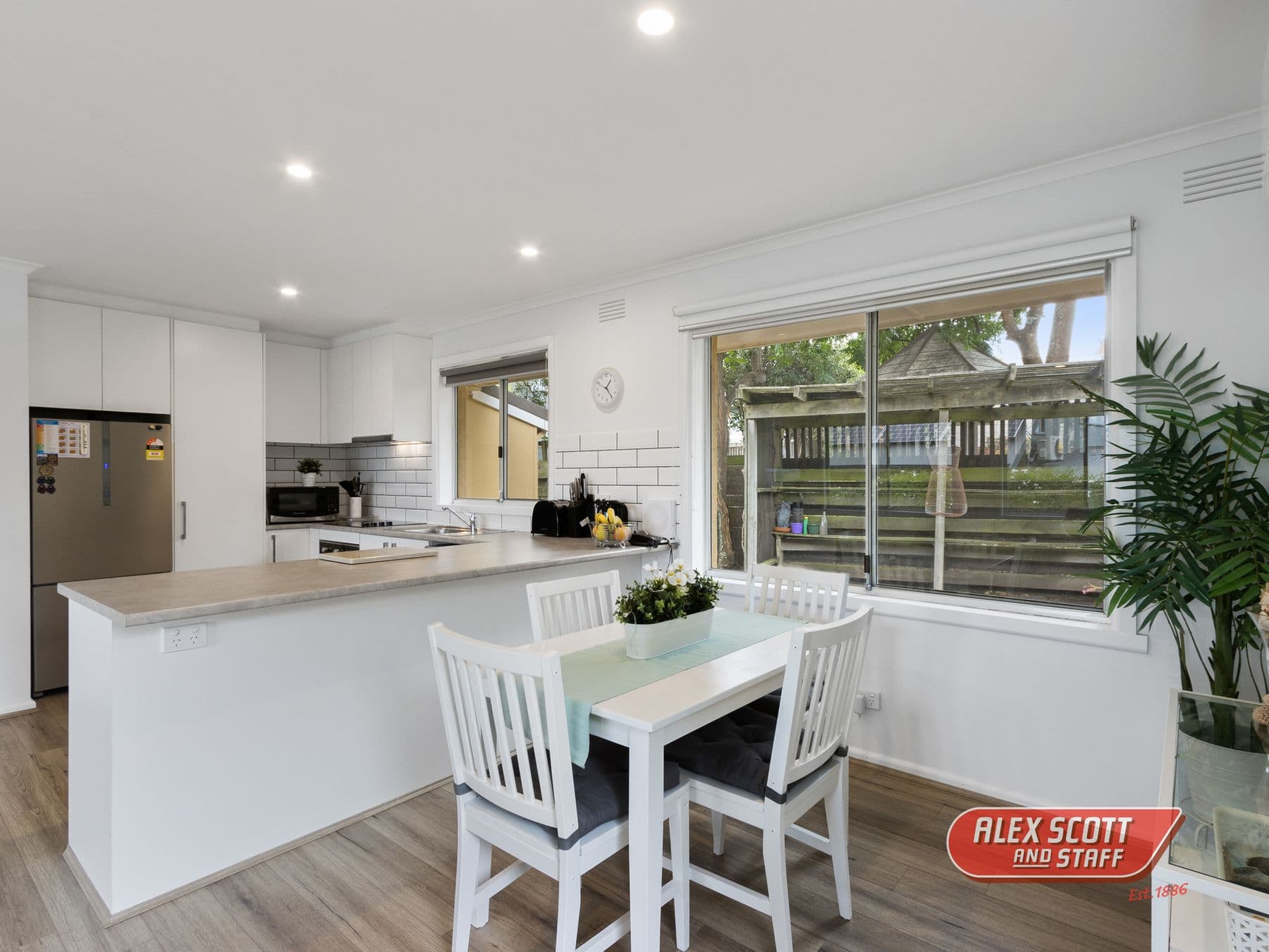 9 Walton Street, Rhyll, Rhyll - Thumbnail 4
