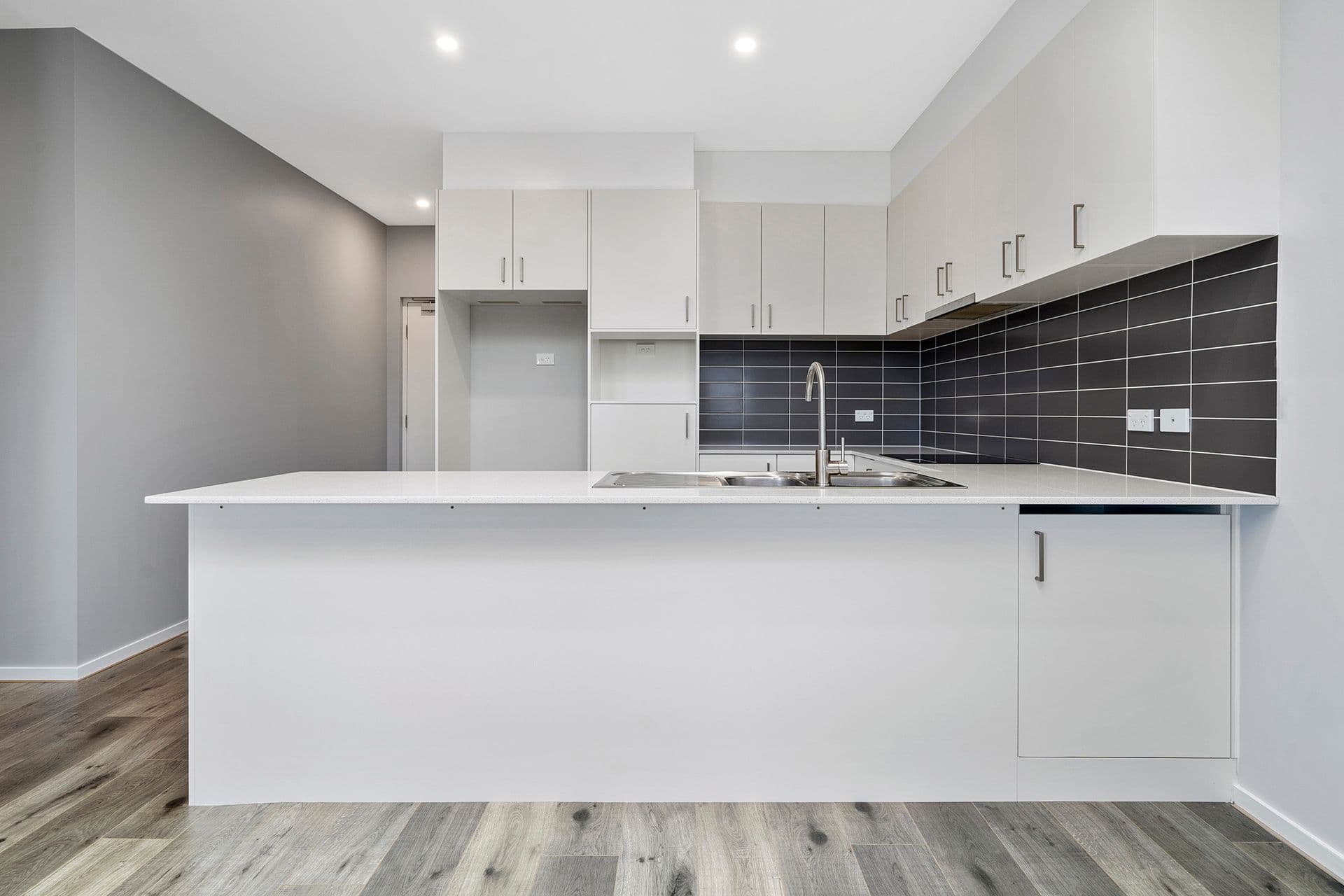 6 High Street, Queanbeyan NSW 2620, Queanbeyan East - Thumbnail 2