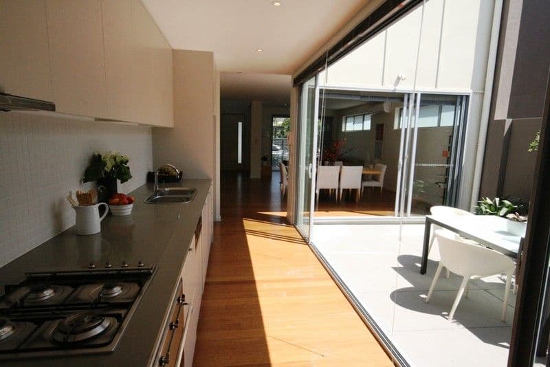 28 Watts Drive, VARSITY LAKES QLD 4227, Varsity Lakes - Thumbnail 2