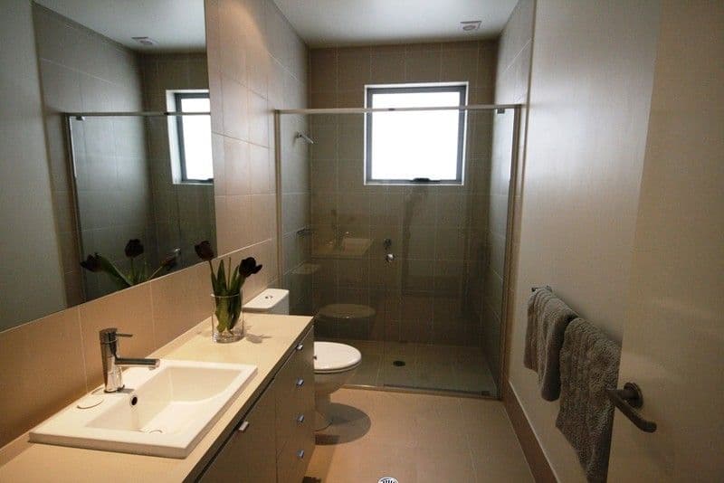 28 Watts Drive, VARSITY LAKES QLD 4227, Varsity Lakes - Thumbnail 4