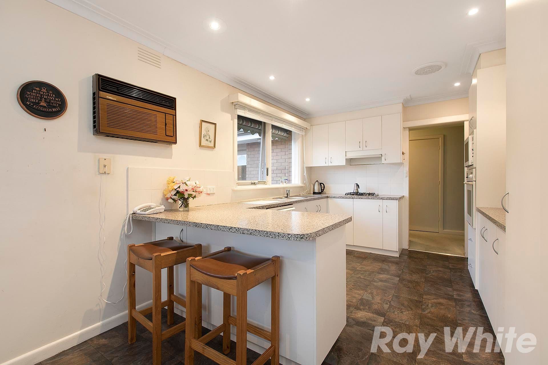 14 Wadham Parade, Mount Waverley VIC 3149, Mount Waverley - Thumbnail 5