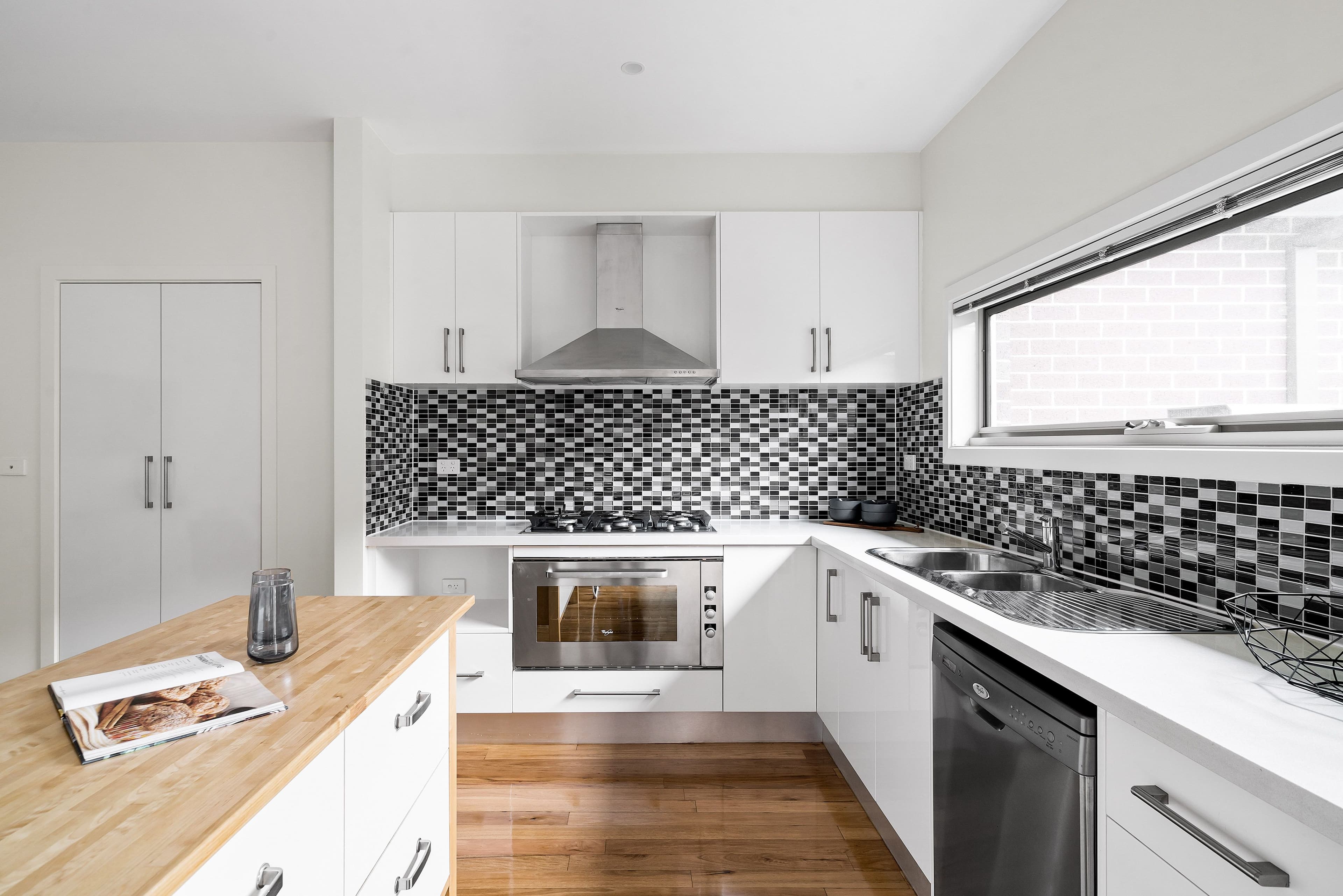 19-21 Amaranth Avenue, Altona North VIC 3025, Altona North - Thumbnail 5