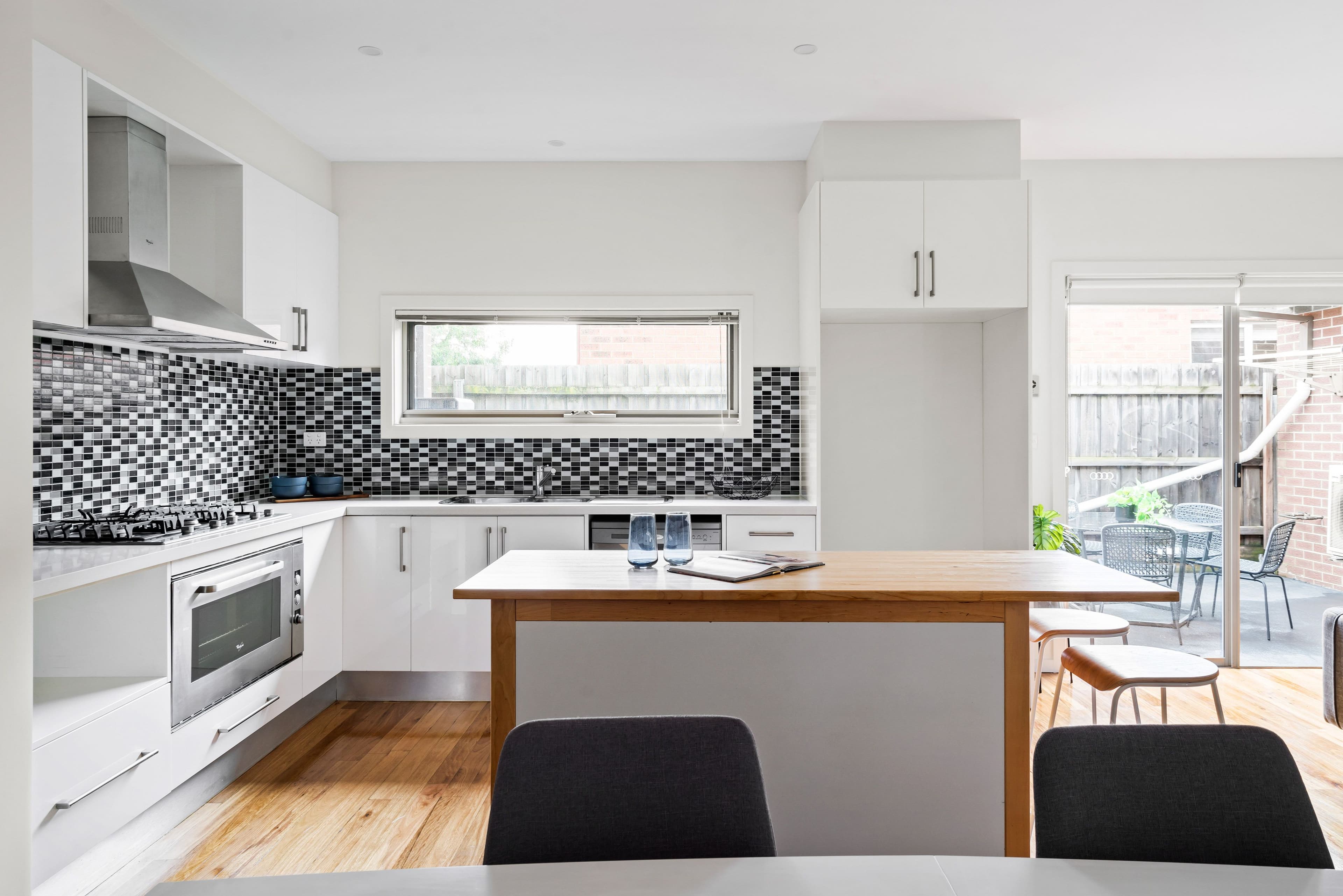 19-21 Amaranth Avenue, Altona North VIC 3025, Altona North - Thumbnail 6