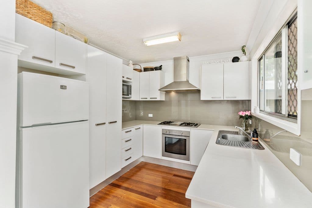 5 Alkira Street, Tugun QLD 4224, Tugun - Thumbnail 2