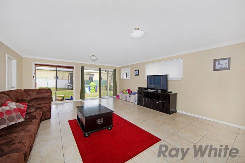 29 Jones Avenue, TOUKLEY NSW 2263, Toukley - Thumbnail 2