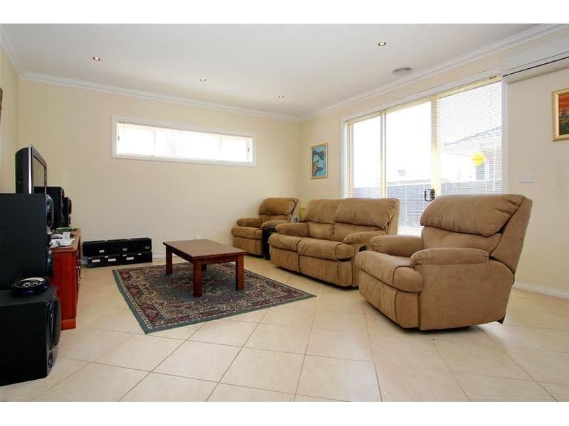 18 Paisley Street, MERNDA VIC 3754, Mernda - Thumbnail 4