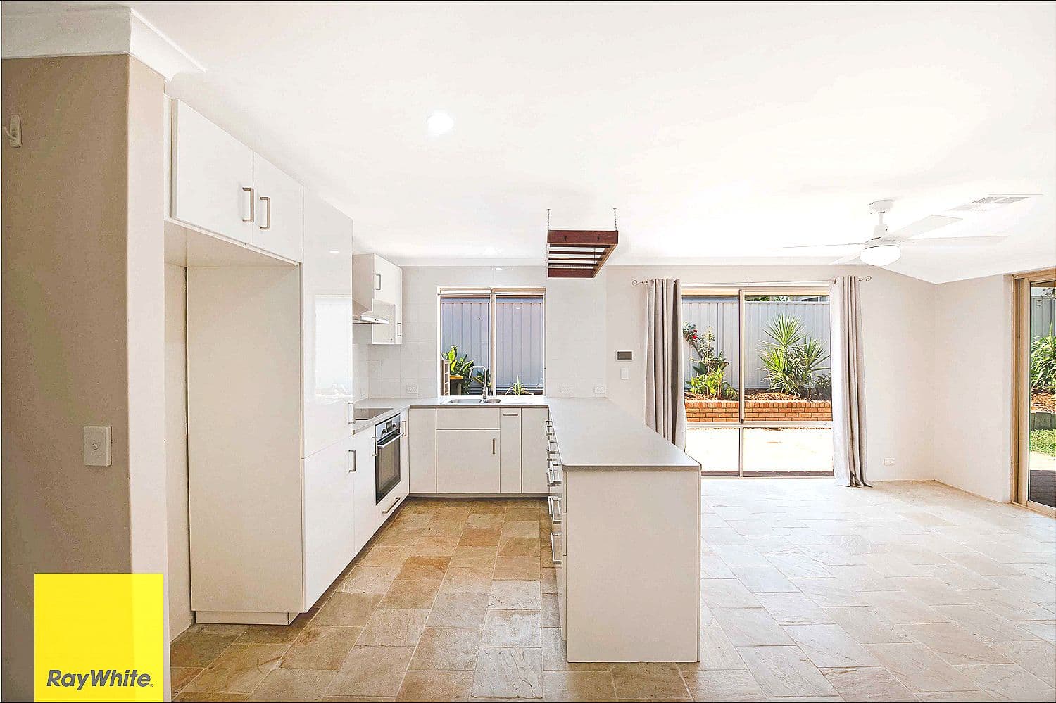 6 Speargrass Close, Alexander Heights WA 6064, Alexander Heights - Thumbnail 4