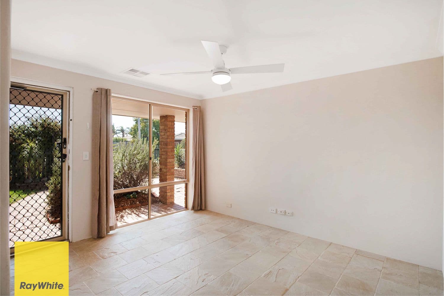 6 Speargrass Close, Alexander Heights WA 6064, Alexander Heights - Thumbnail 6