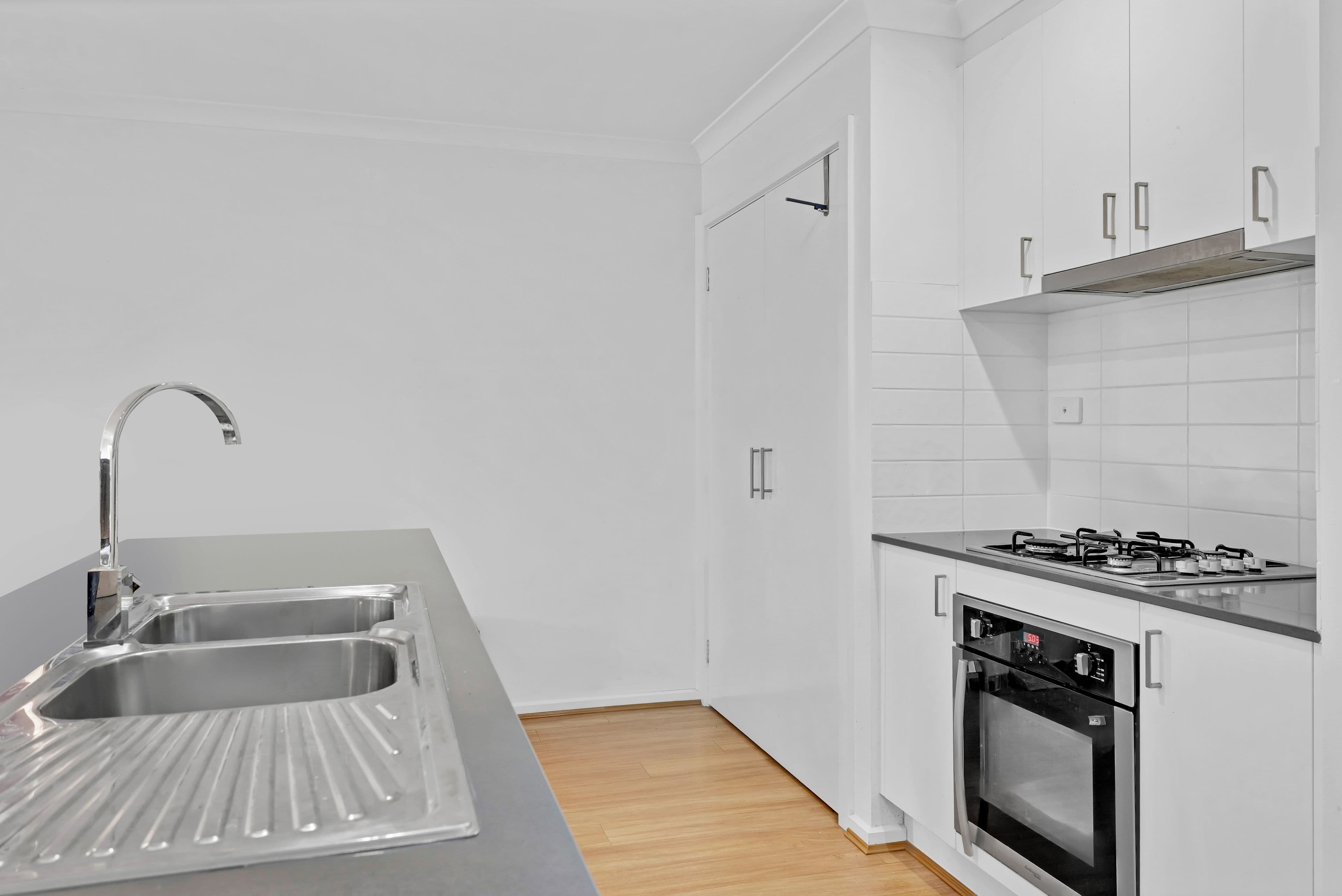 13 Brittle Gum Road, Cranbourne East VIC 3977, Cranbourne East - Thumbnail 3
