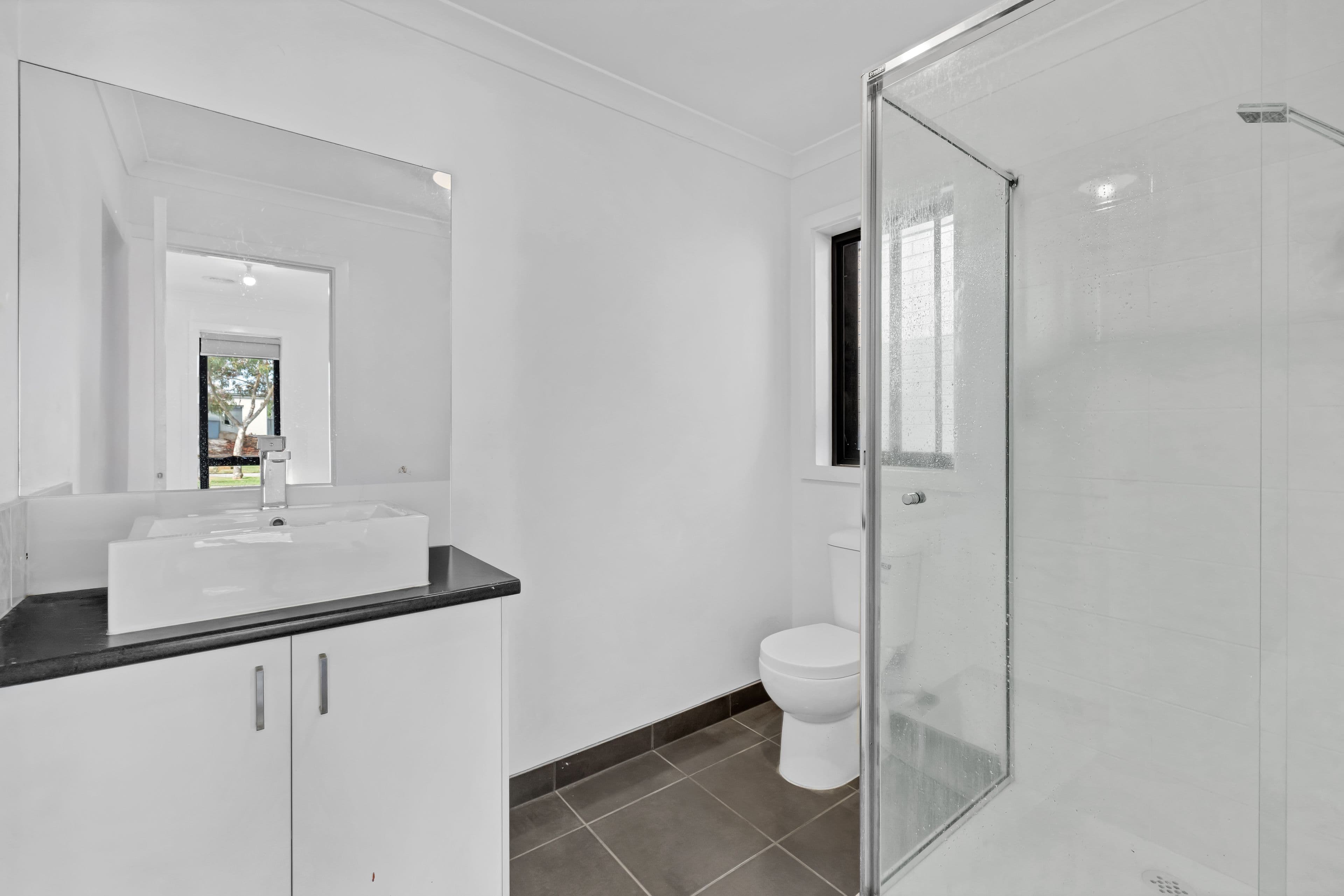 13 Brittle Gum Road, Cranbourne East VIC 3977, Cranbourne East - Thumbnail 5