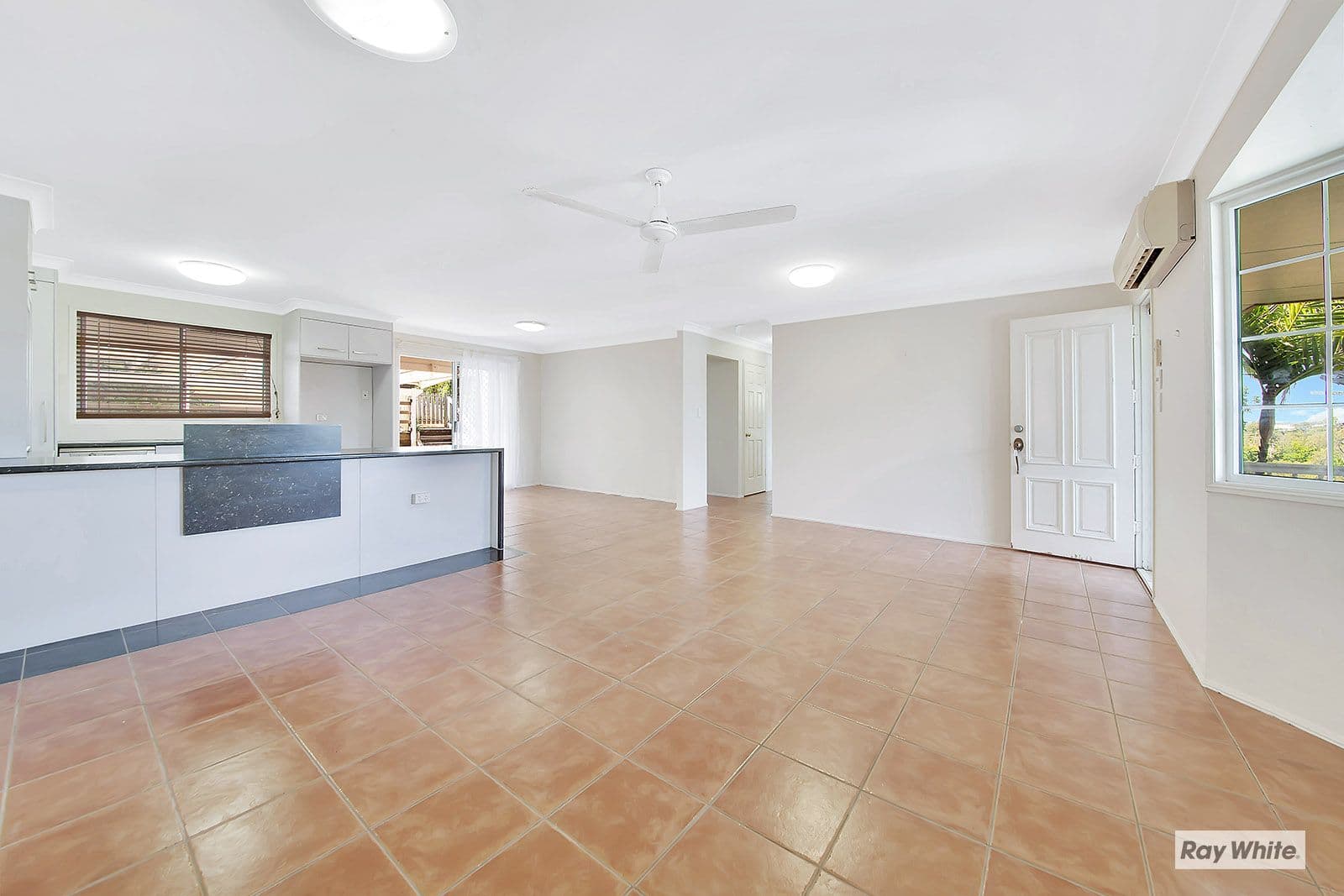 47 Hughes Street, Yeppoon QLD 4703, Yeppoon - Thumbnail 3