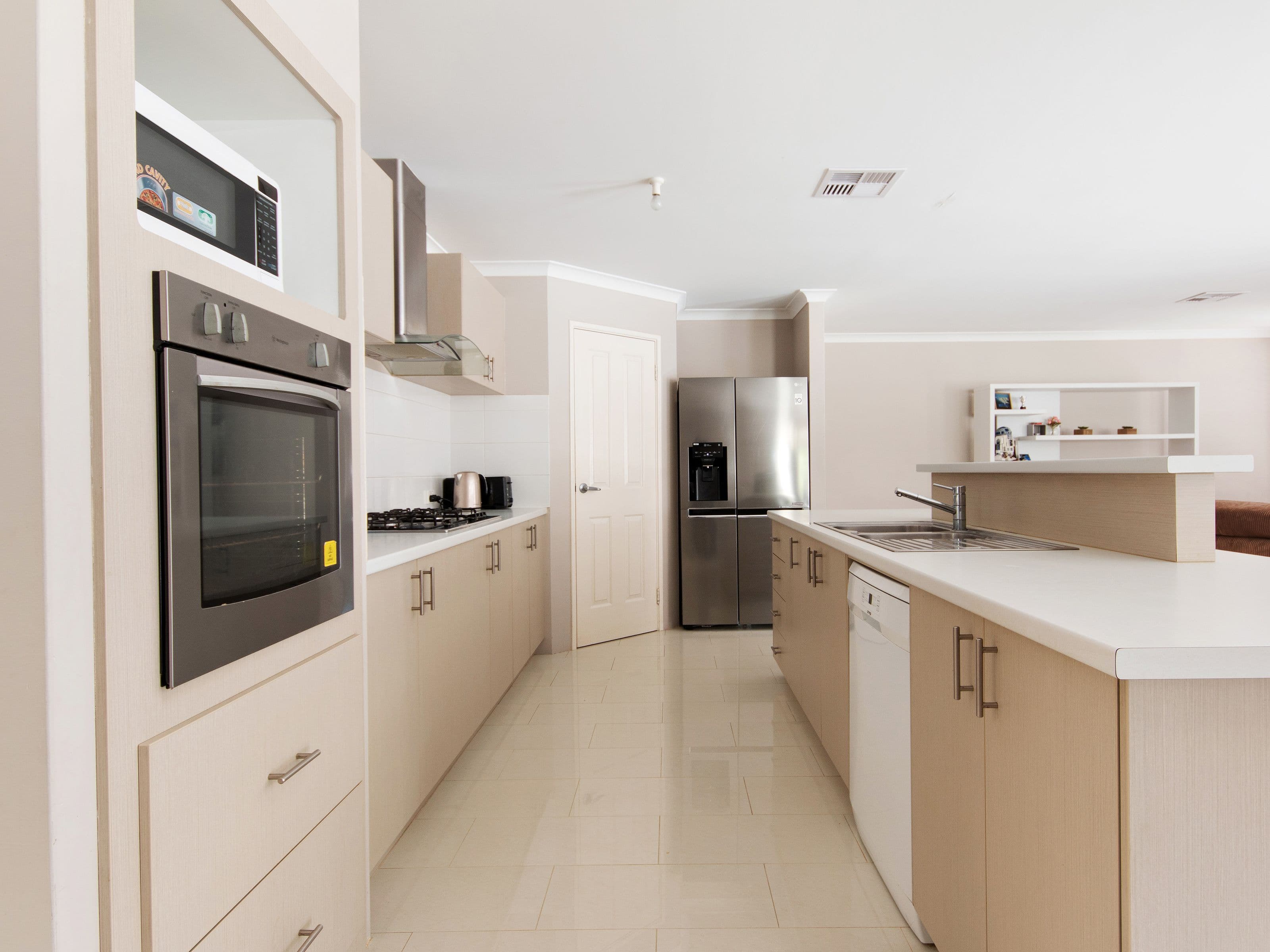 10 Hayeswater Circuit, Waikiki WA 6169, Waikiki - Thumbnail 4