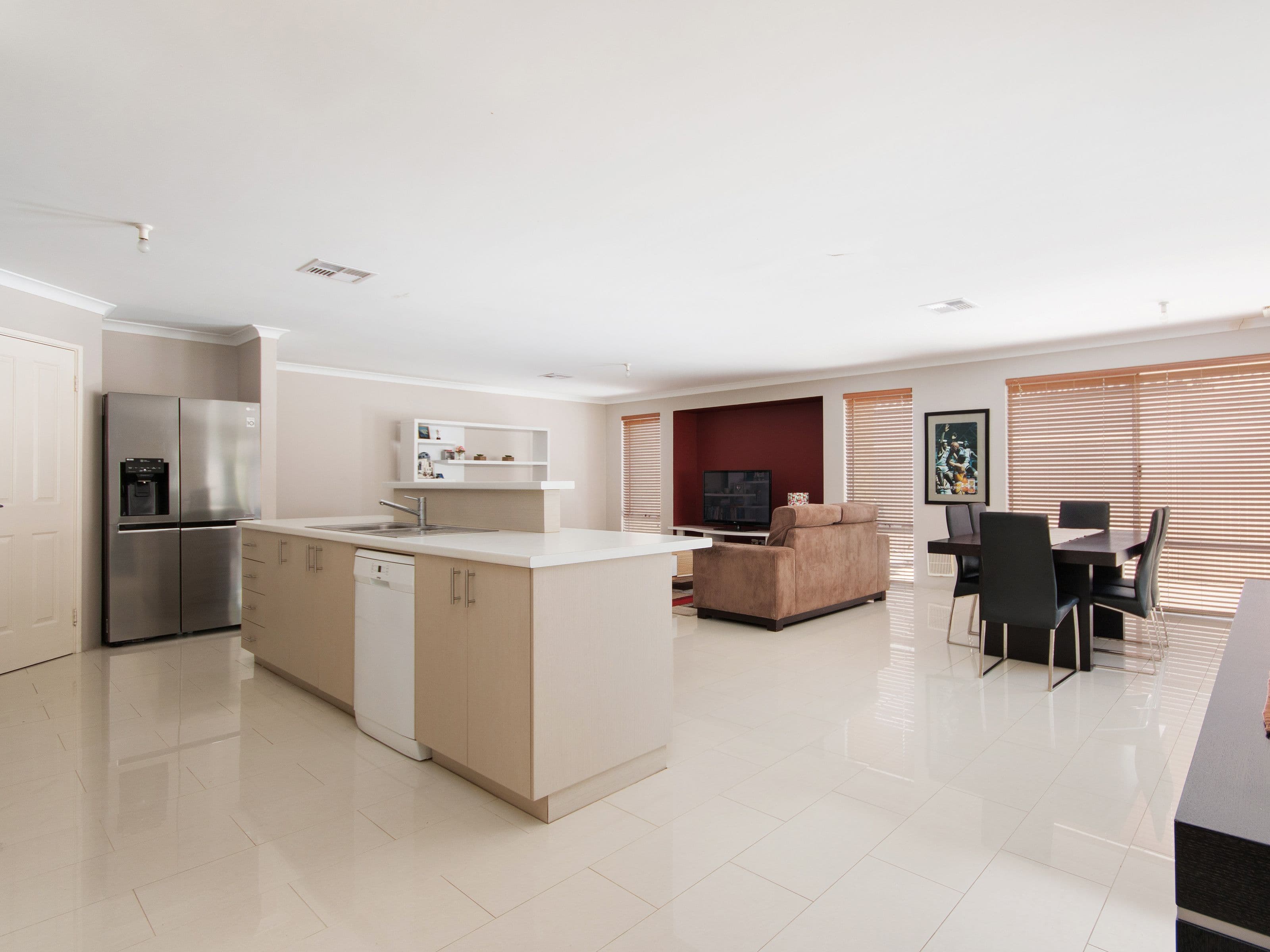 10 Hayeswater Circuit, Waikiki WA 6169, Waikiki - Thumbnail 5