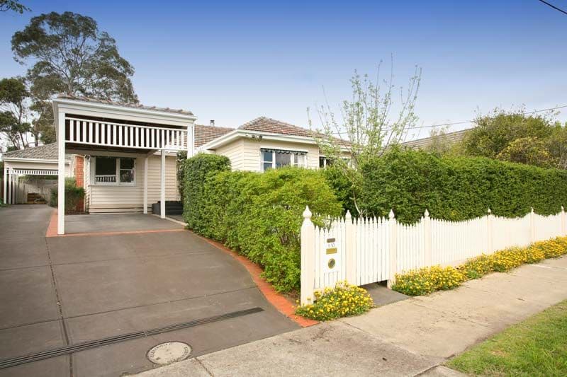 10 Landridge Street, GLEN WAVERLEY VIC 3150, Glen Waverley - Image 1