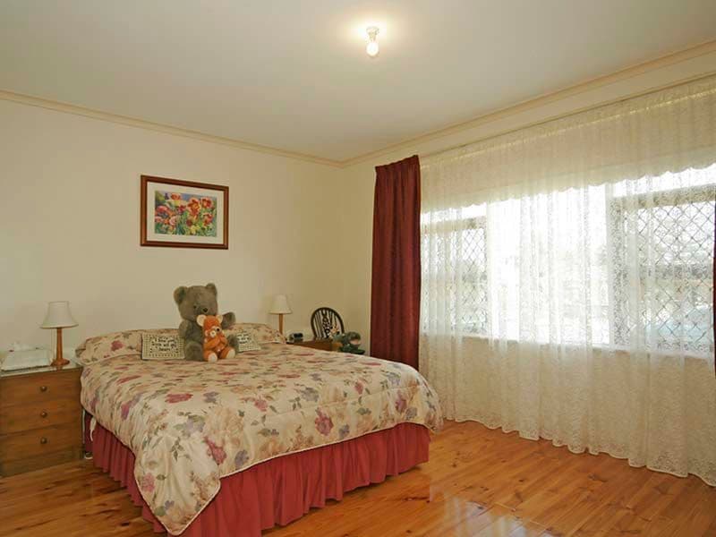 44 Ramsgate Avenue, CHRISTIES BEACH SA 5165, Christies Beach - Thumbnail 2