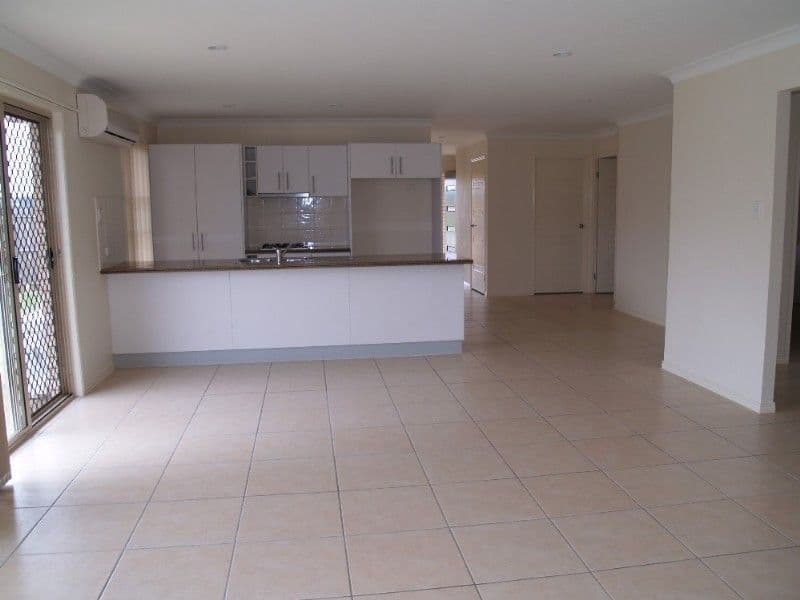 12 Stanford Place, LAIDLEY QLD 4341, Laidley - Thumbnail 3