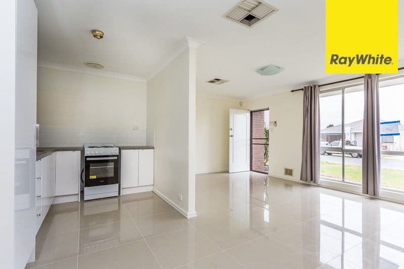 31 Girraween Street, Armadale WA 6112, Armadale - Thumbnail 6