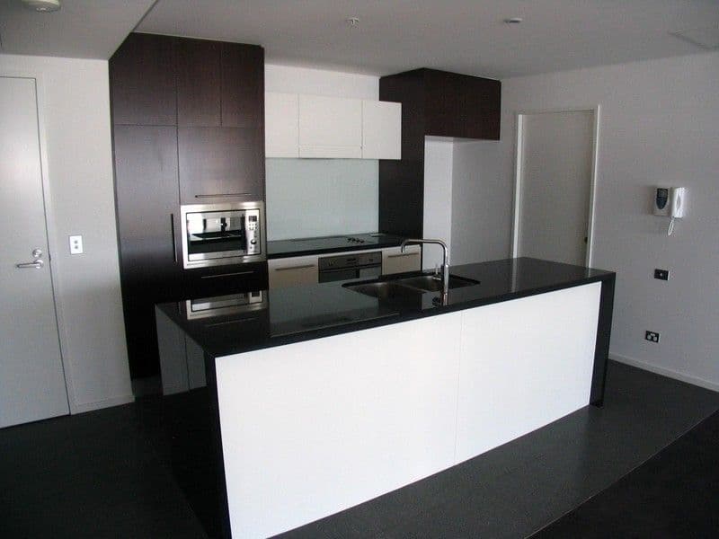 18 William Street, Botany - Thumbnail 3
