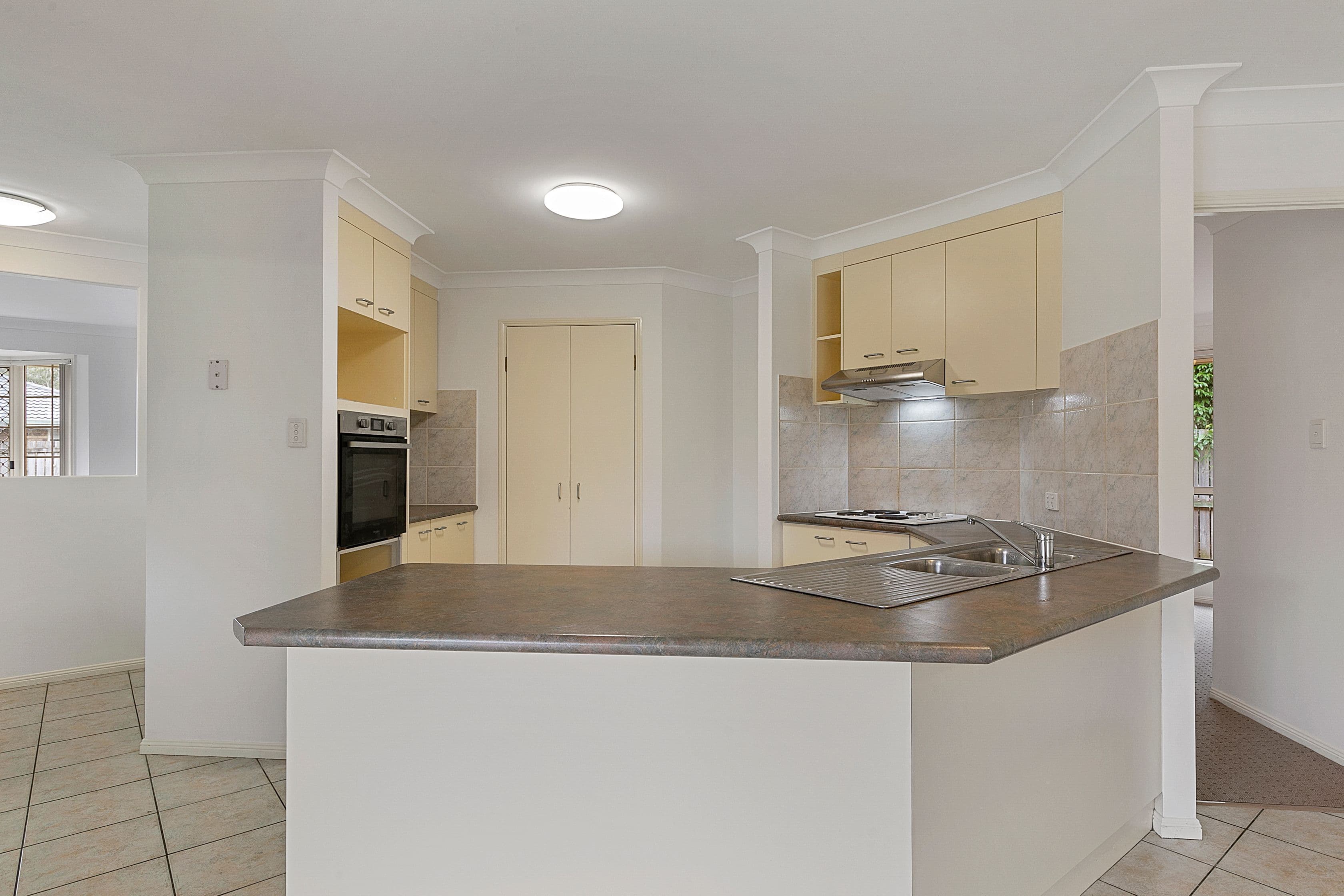 13 Folkestone Court, Wellington Point QLD 4160, Wellington Point - Thumbnail 4