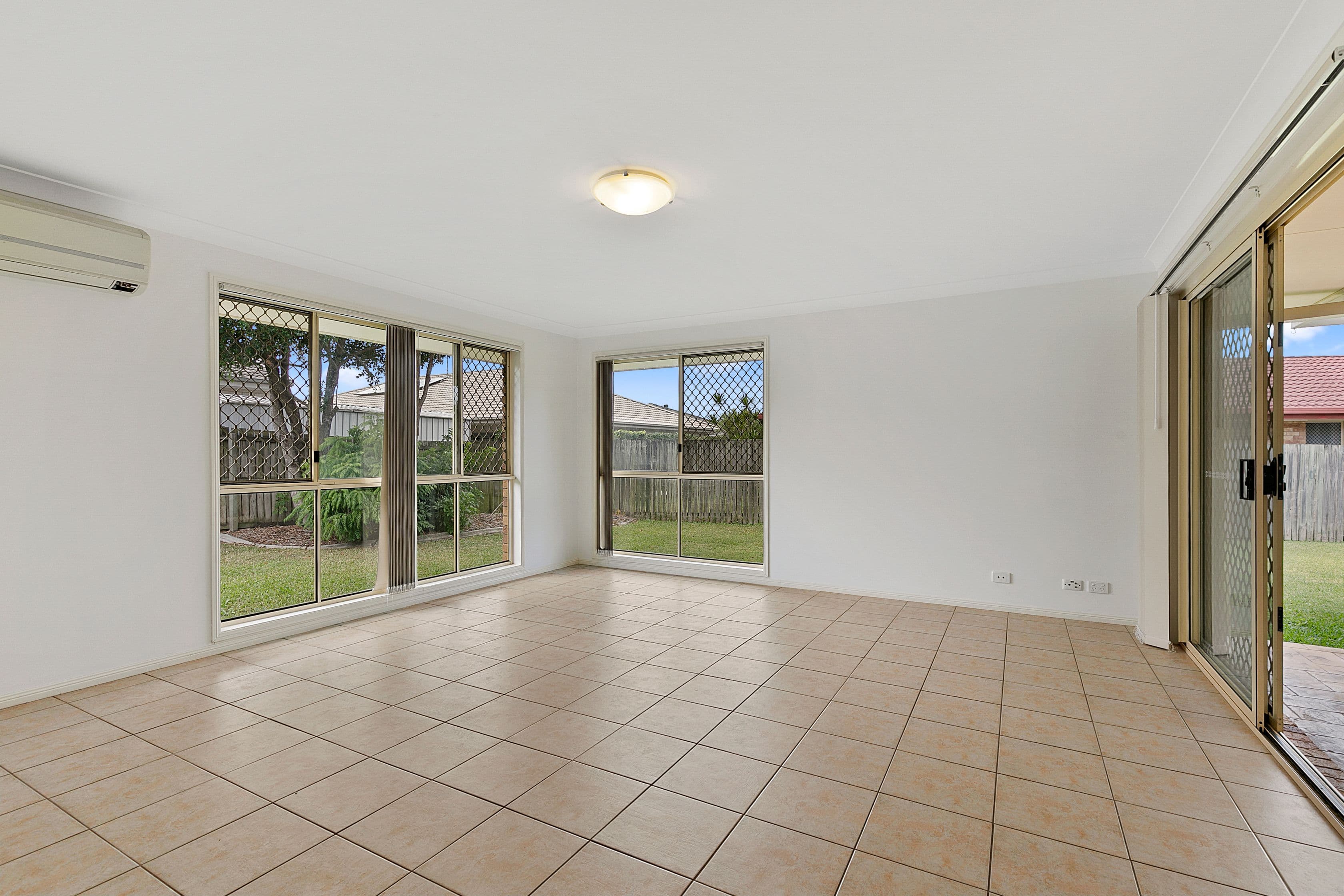 13 Folkestone Court, Wellington Point QLD 4160, Wellington Point - Thumbnail 6