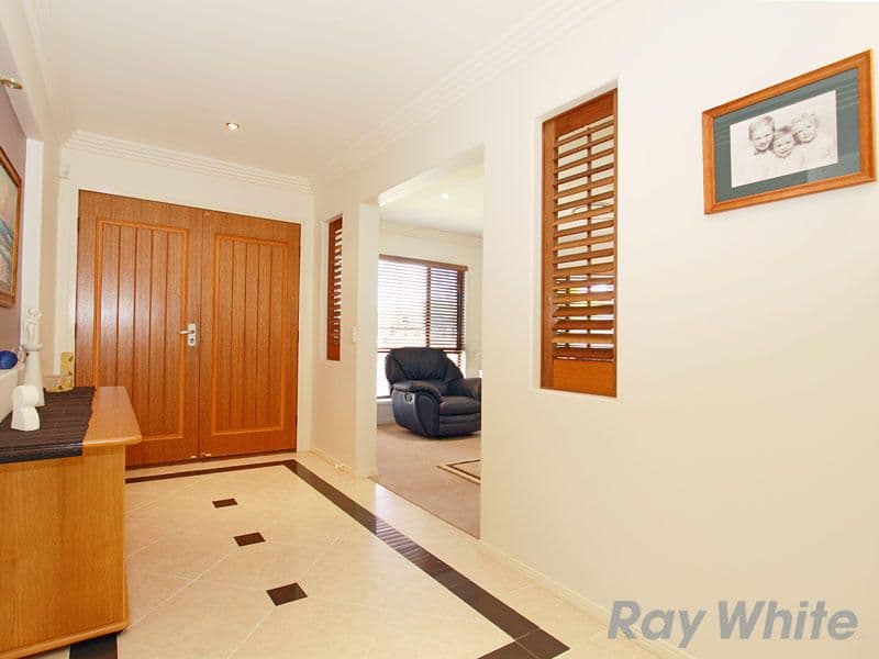 15 Capella Place, BRIDGEMAN DOWNS QLD 4035, Bridgeman Downs - Thumbnail 2