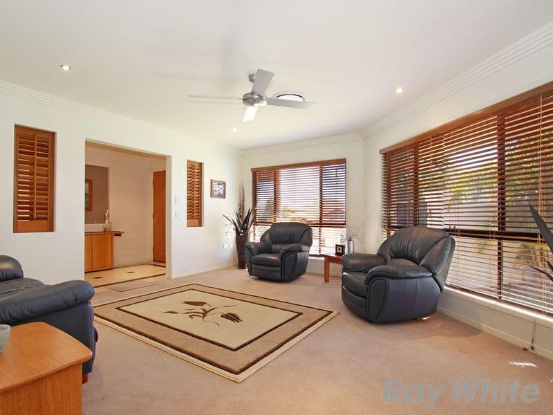 15 Capella Place, BRIDGEMAN DOWNS QLD 4035, Bridgeman Downs - Thumbnail 3