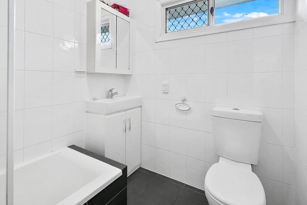 137 Sterculia Avenue, Holland Park West QLD 4121, Holland Park West - Thumbnail 6
