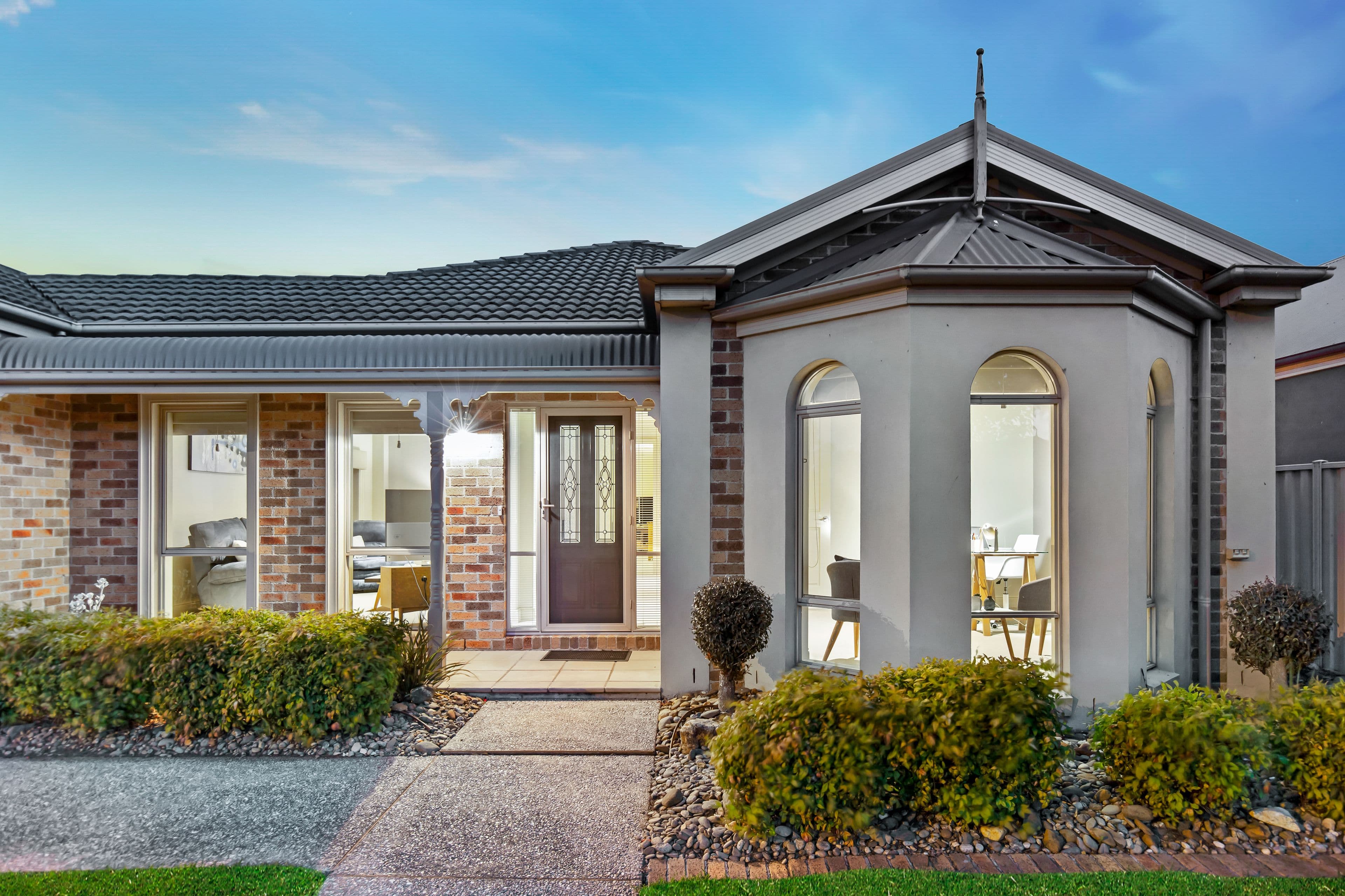 33 Edgbaston Parade, Caroline Springs VIC 3023, Caroline Springs - Thumbnail 2