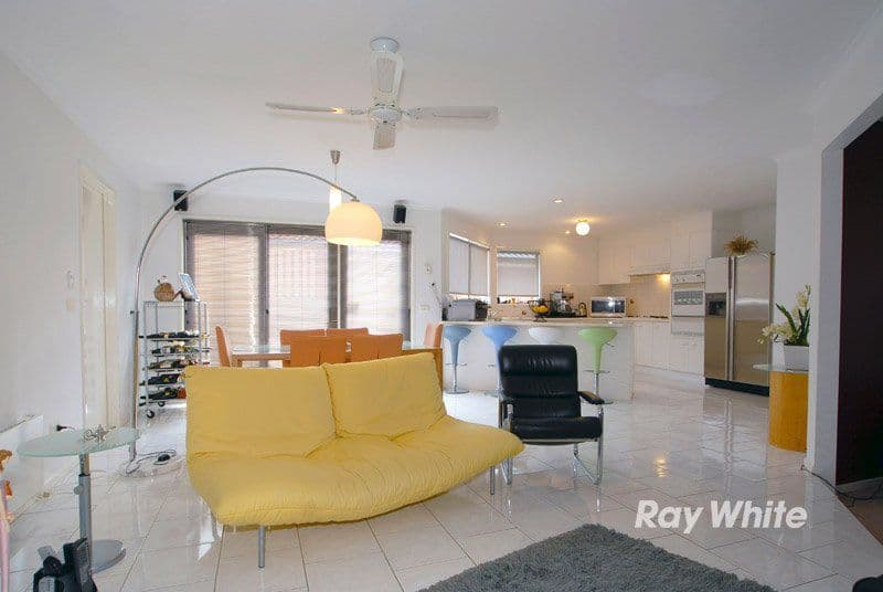 8 Oates Court, CRANBOURNE VIC 3977, Cranbourne North - Thumbnail 2