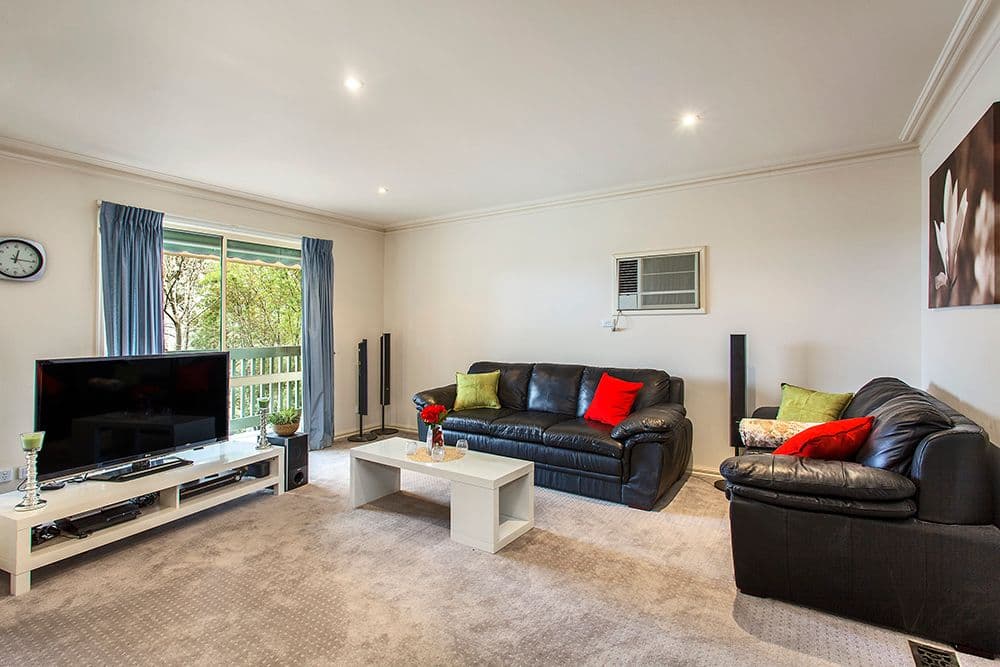 43 Edwards Street, LOWER PLENTY VIC 3093, Lower Plenty - Thumbnail 2