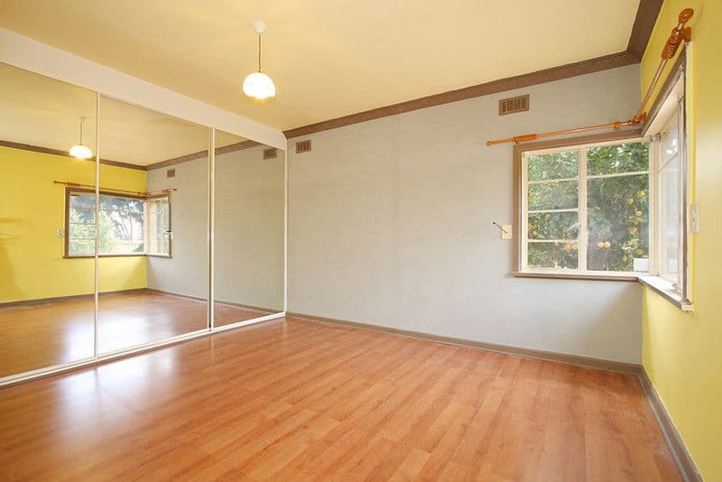 76 Haughton Road, OAKLEIGH VIC 3166, Oakleigh - Thumbnail 4