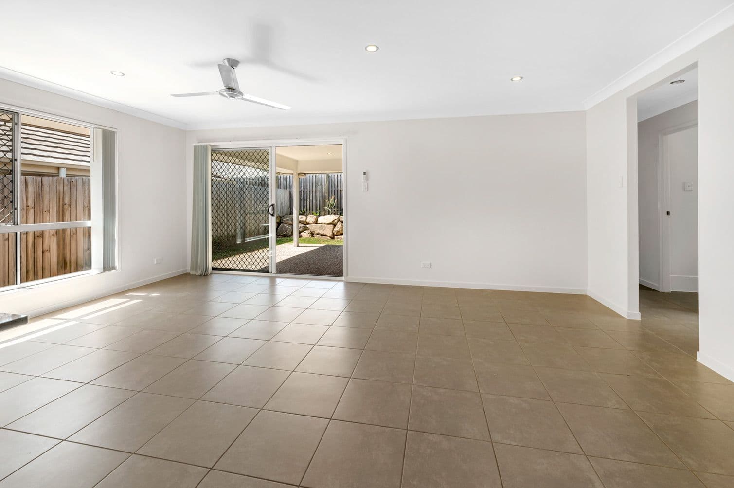 30 Charles Avenue, Pimpama QLD 4209, Pimpama - Thumbnail 6