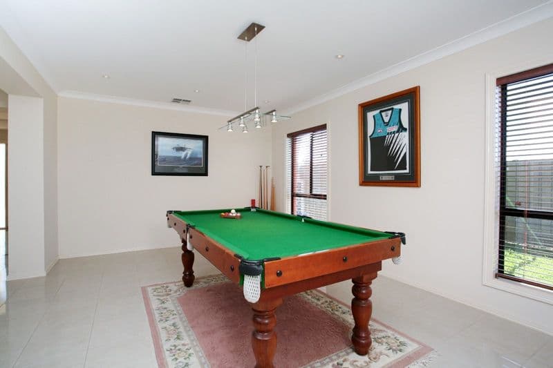42 Jackaroo Crescent, WALKLEY HEIGHTS SA 5098, Walkley Heights - Thumbnail 3