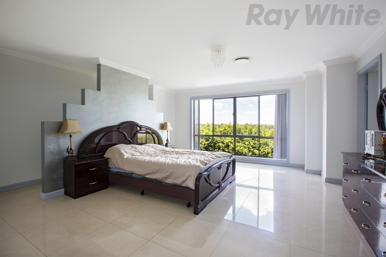 29 Fysh Avenue, Middleton Grange - Thumbnail 2