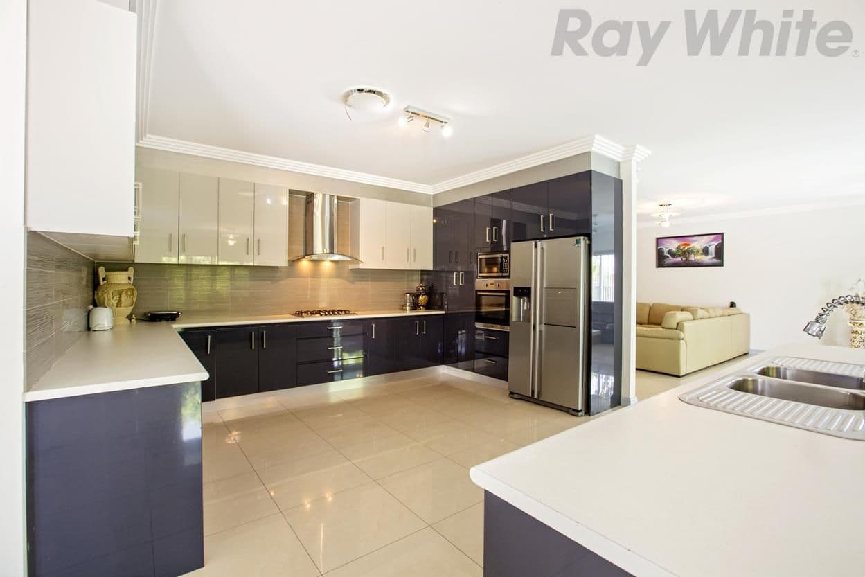 29 Fysh Avenue, Middleton Grange - Thumbnail 7
