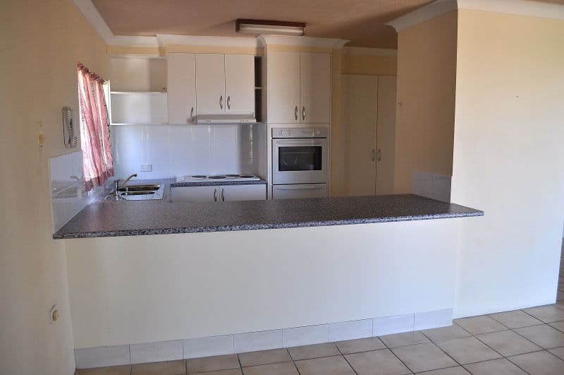 196 Marine Parade, LABRADOR QLD 4215, Labrador - Thumbnail 4