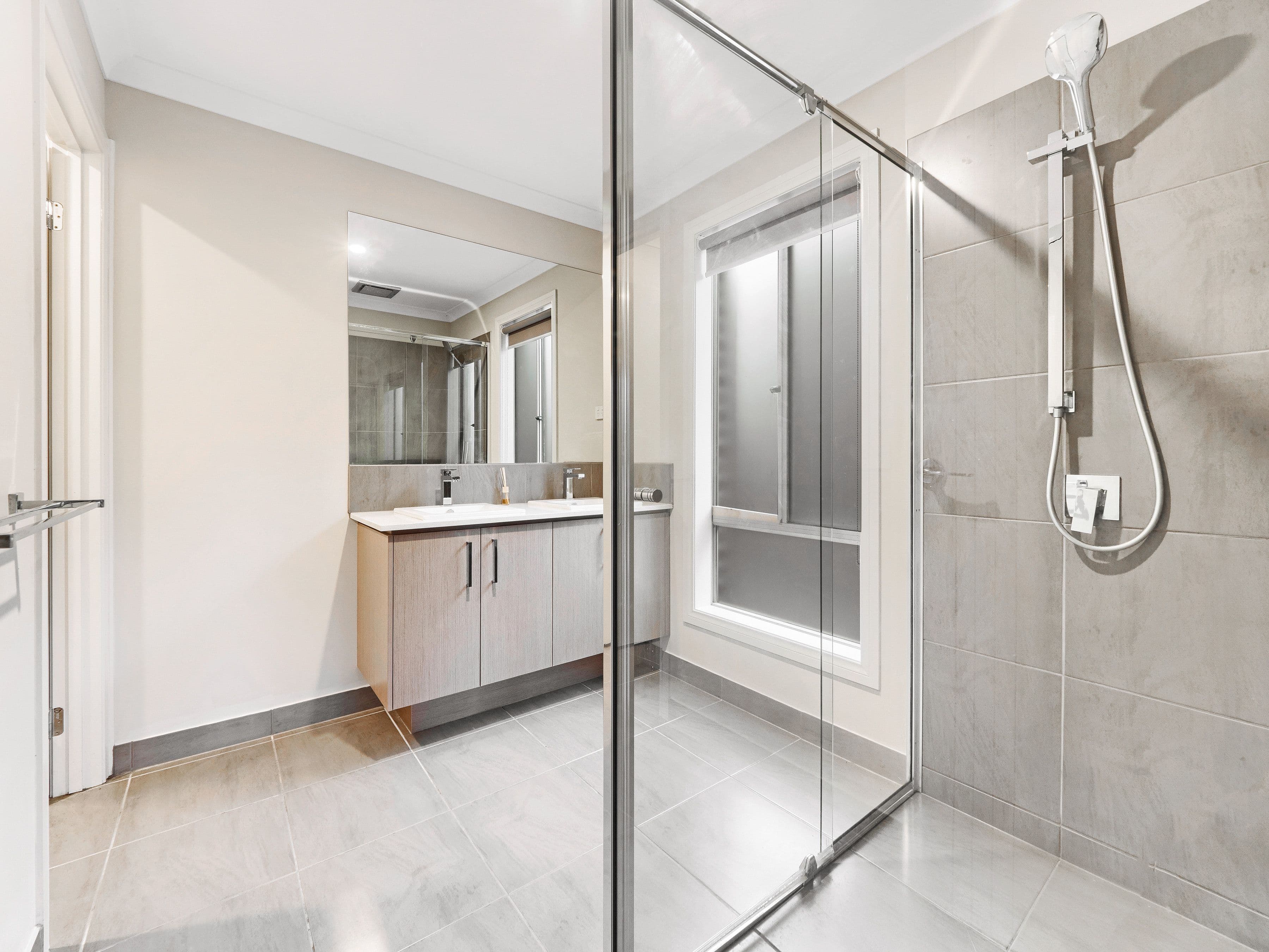 154 Thoroughbred Drive, Clyde North VIC 3978, Clyde North - Thumbnail 5
