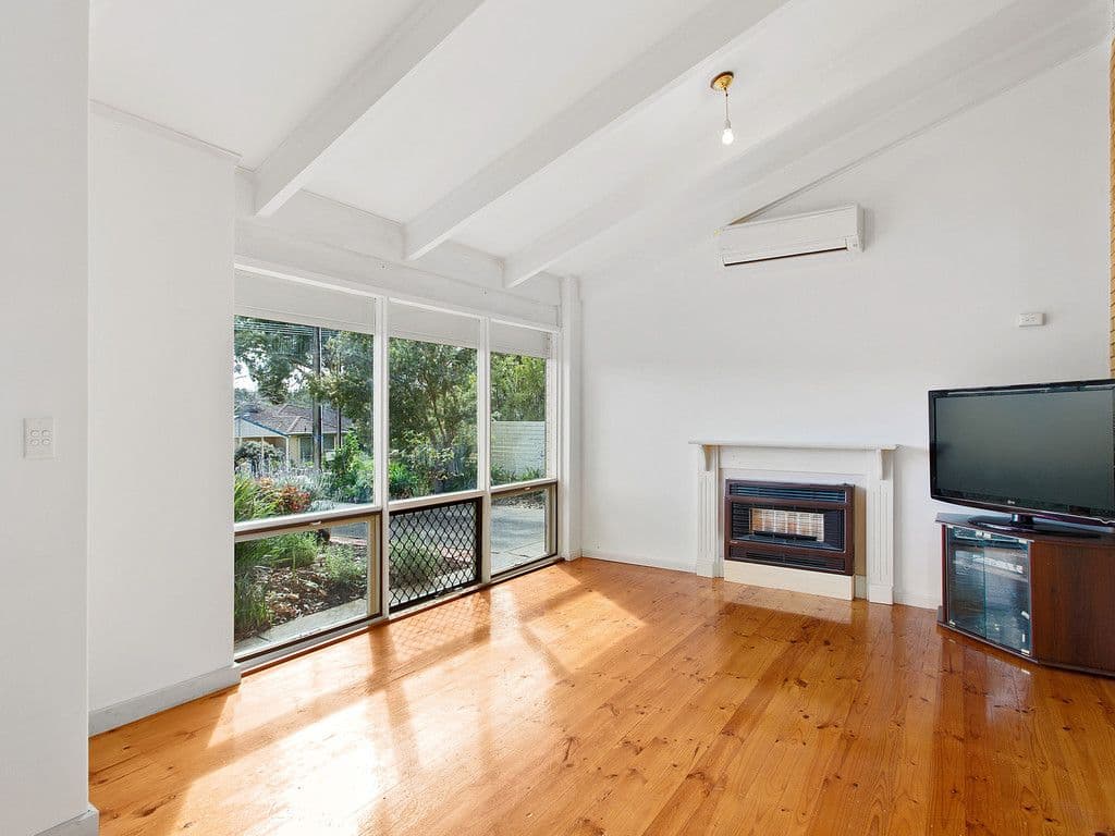 20 Greenwillow Crescent, Happy Valley SA 5159, Happy Valley - Thumbnail 2