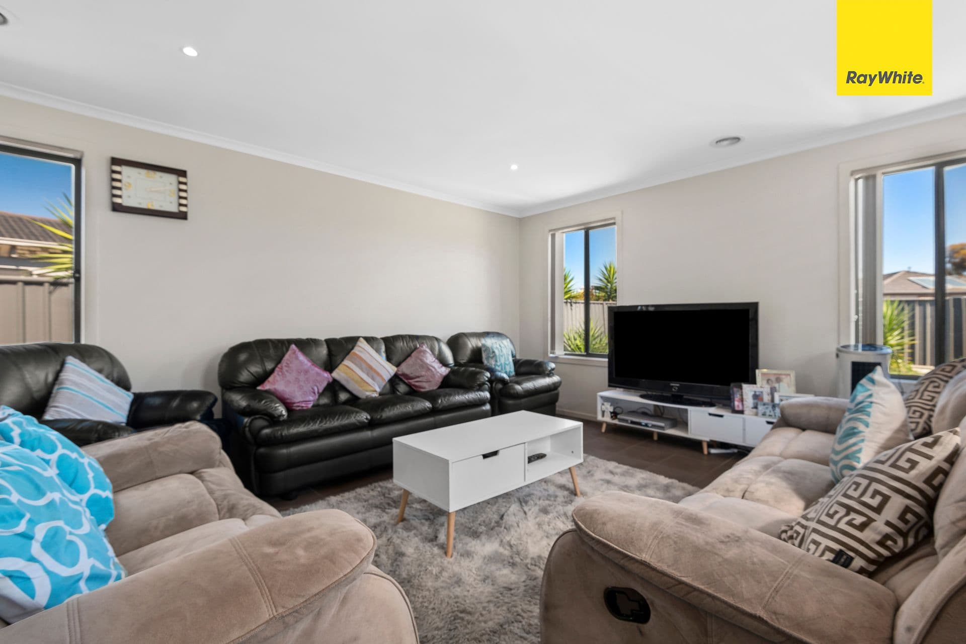 38 Duncombe Park Way, Deer Park VIC 3023, Deer Park - Thumbnail 7