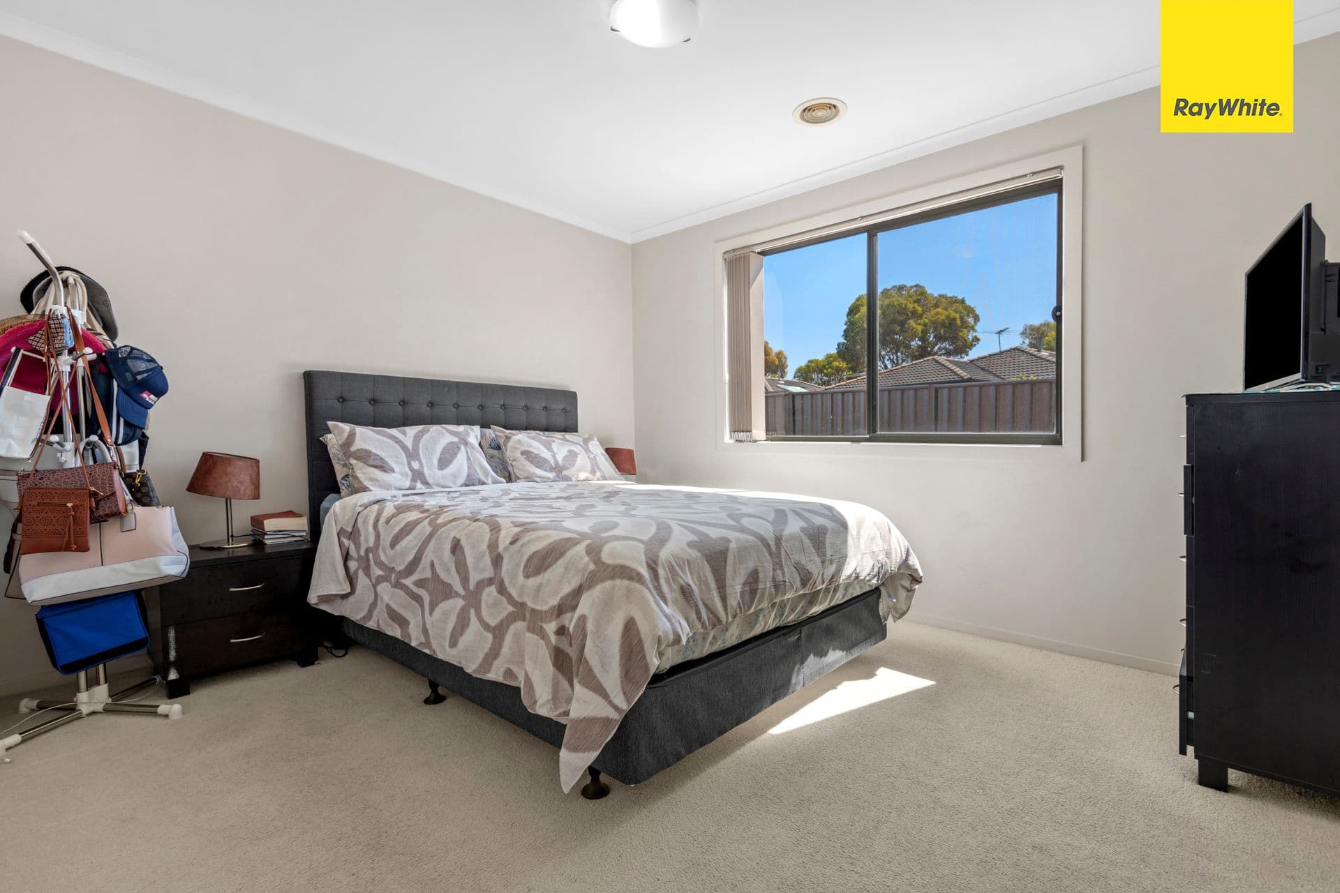 38 Duncombe Park Way, Deer Park VIC 3023, Deer Park - Thumbnail 8