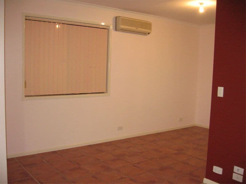 12 Cameron Street, REDBANK PLAINS QLD 4301, Redbank Plains - Thumbnail 2