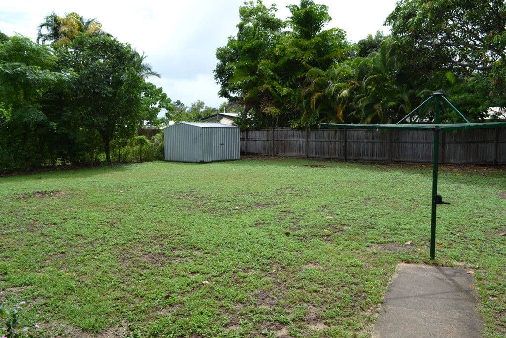 6 Almond Street, Holloways Beach QLD 4878, Holloways Beach - Thumbnail 3