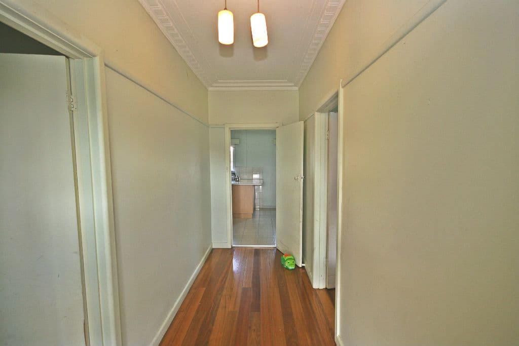 60 Collins Street, ST ALBANS VIC 3021, St Albans - Thumbnail 2