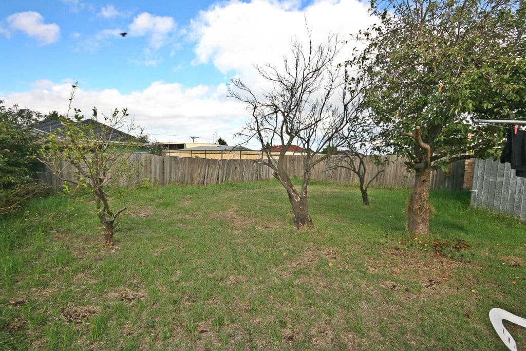 60 Collins Street, ST ALBANS VIC 3021, St Albans - Thumbnail 3