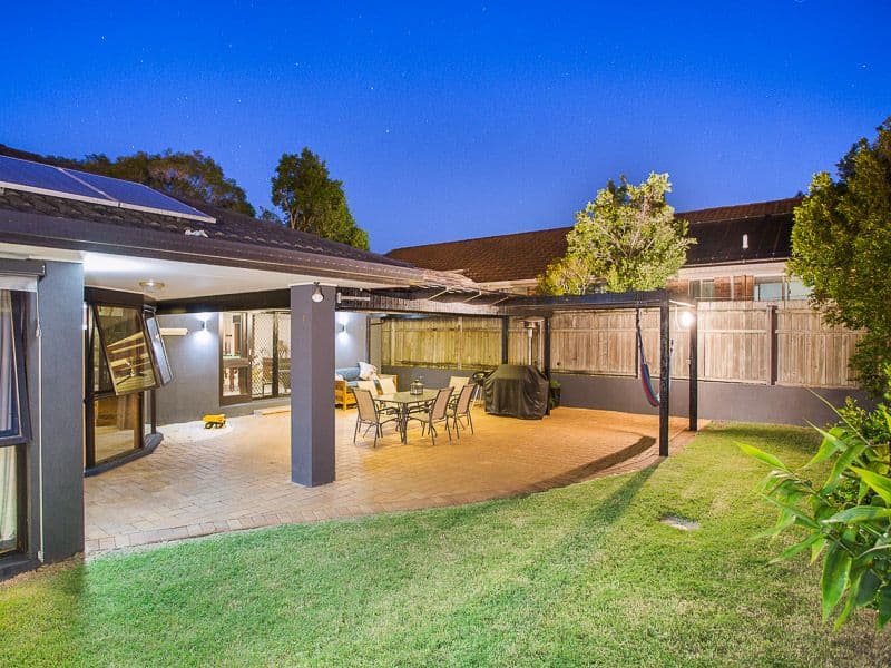 141 Meadowlands Road, CARINDALE QLD 4152, Carindale - Image 1