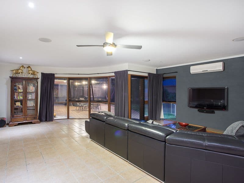 141 Meadowlands Road, CARINDALE QLD 4152, Carindale - Thumbnail 3