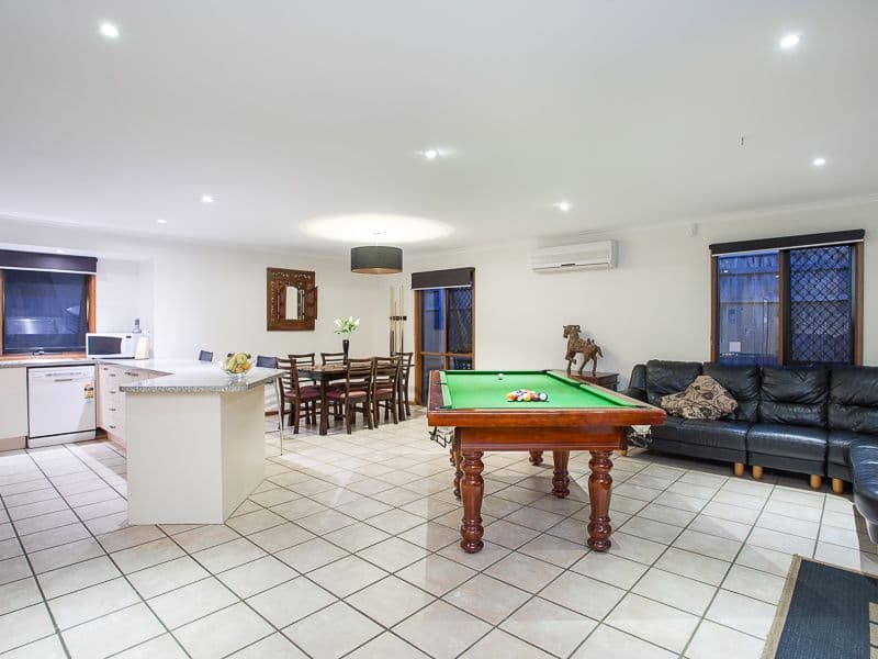 141 Meadowlands Road, CARINDALE QLD 4152, Carindale - Thumbnail 6