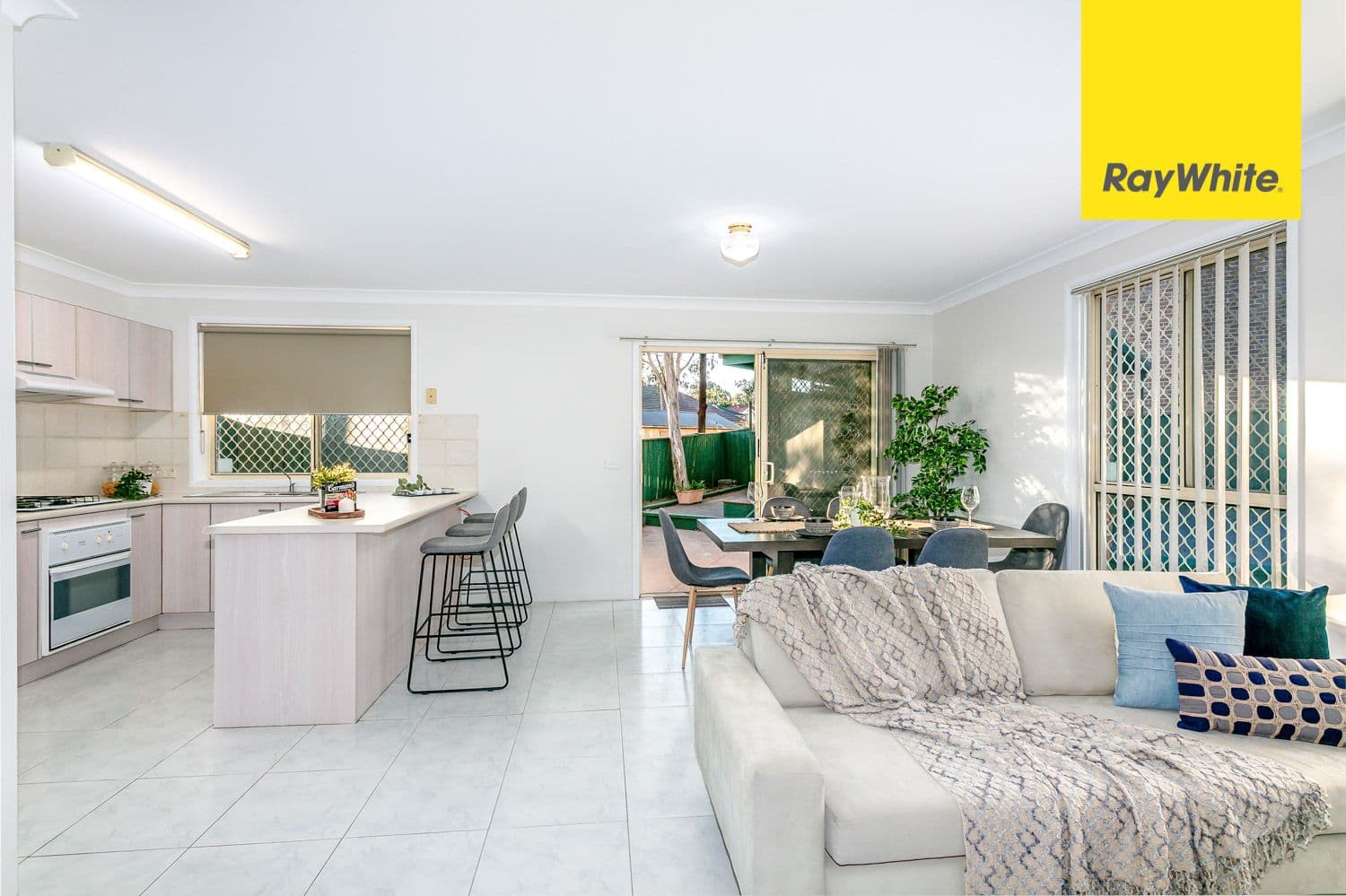 38 St Pauls Way, Blacktown NSW 2148, Blacktown - Thumbnail 2